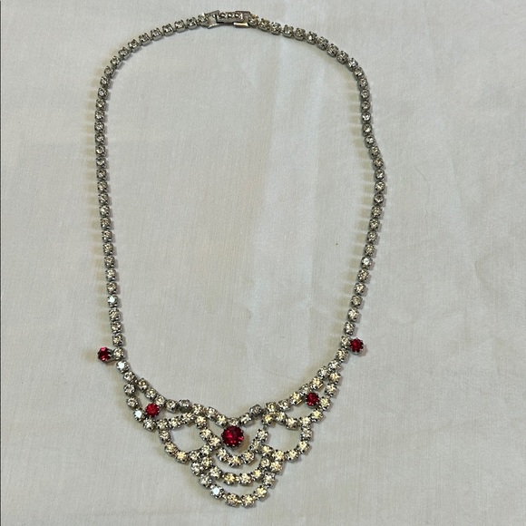 Vintage Clear and Ruby Red Crystal Rhinestone Old Hollywood Choker Bib Necklace - Picture 3 of 15
